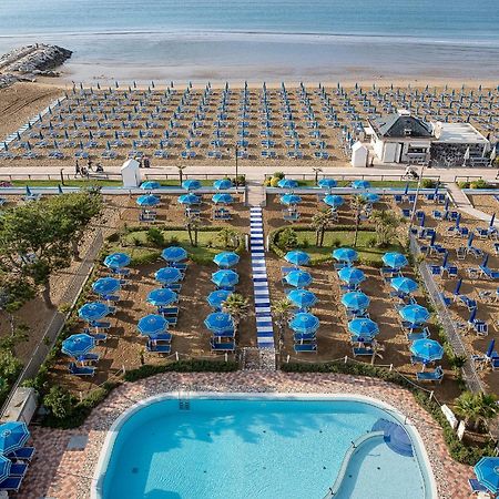 Regent'S Hotel Лидо ди Йезоло Екстериор снимка