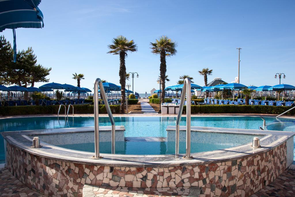 Regent'S Hotel Лидо ди Йезоло Екстериор снимка